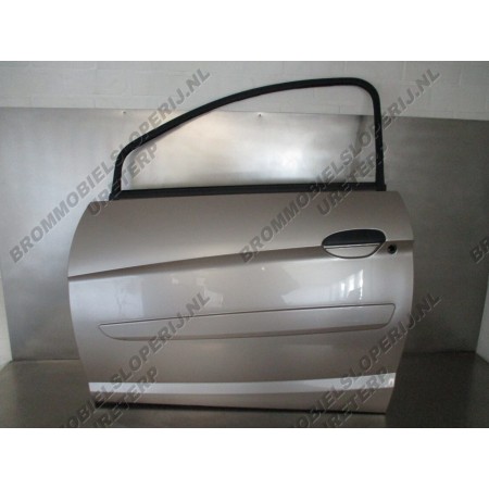 Deur Microcar M .Go(1) en (2) champagne (links)